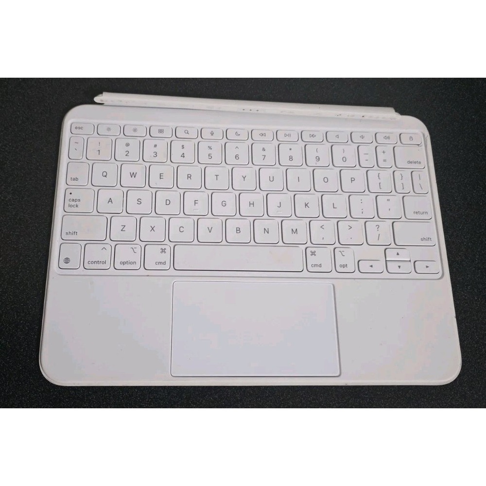 Apple Magic Keyboard for iPad 10th Gen.  US English‎ EUC